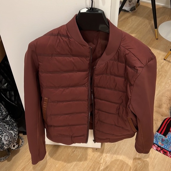 Lulu lemon size 10 reversible jacket - Picture 4 of 5